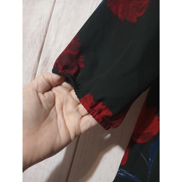 Maurices Blouse Womens XL Black Red Floral Chiffon Crisscross Semi Sheer Top - Picture 3 of 7